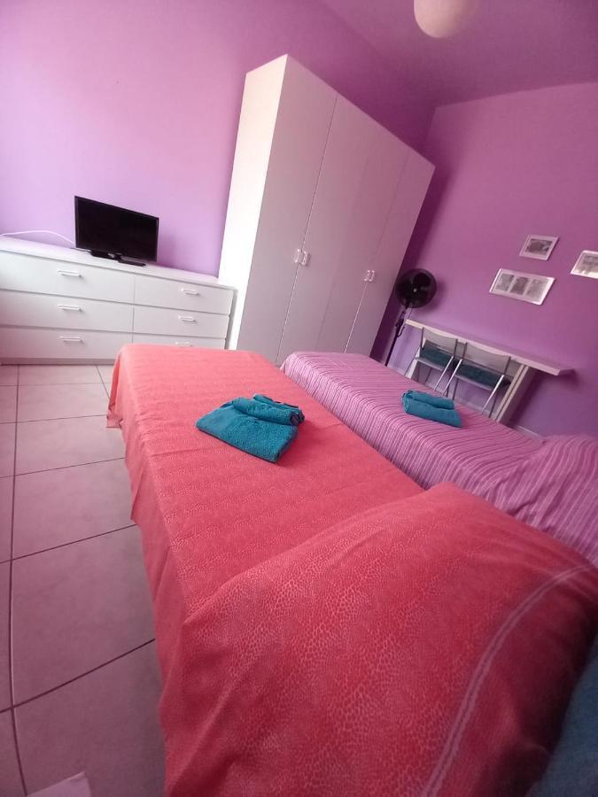 Affittacamere Appartamento Colorato Ferrara Dış mekan fotoğraf